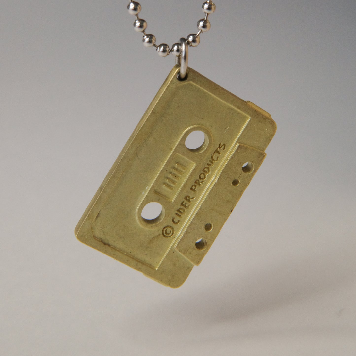 【予約限定販売中】CASSETTE TAPE PENDANT NECKLACE / カセットテープ ペンダントネックレス