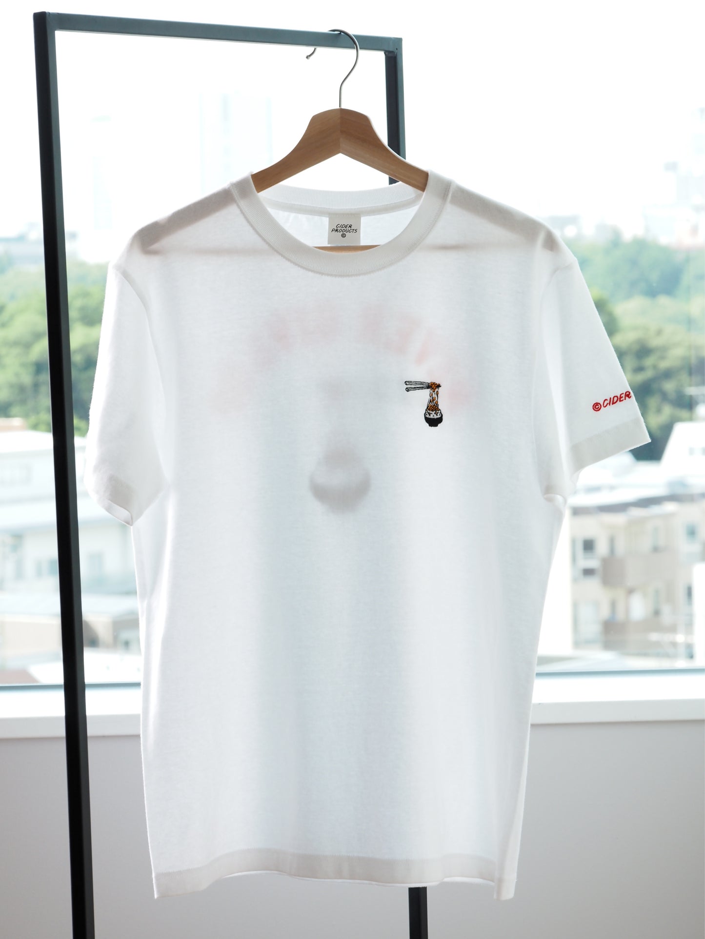 【限定再販売中】Never give up half tee / white