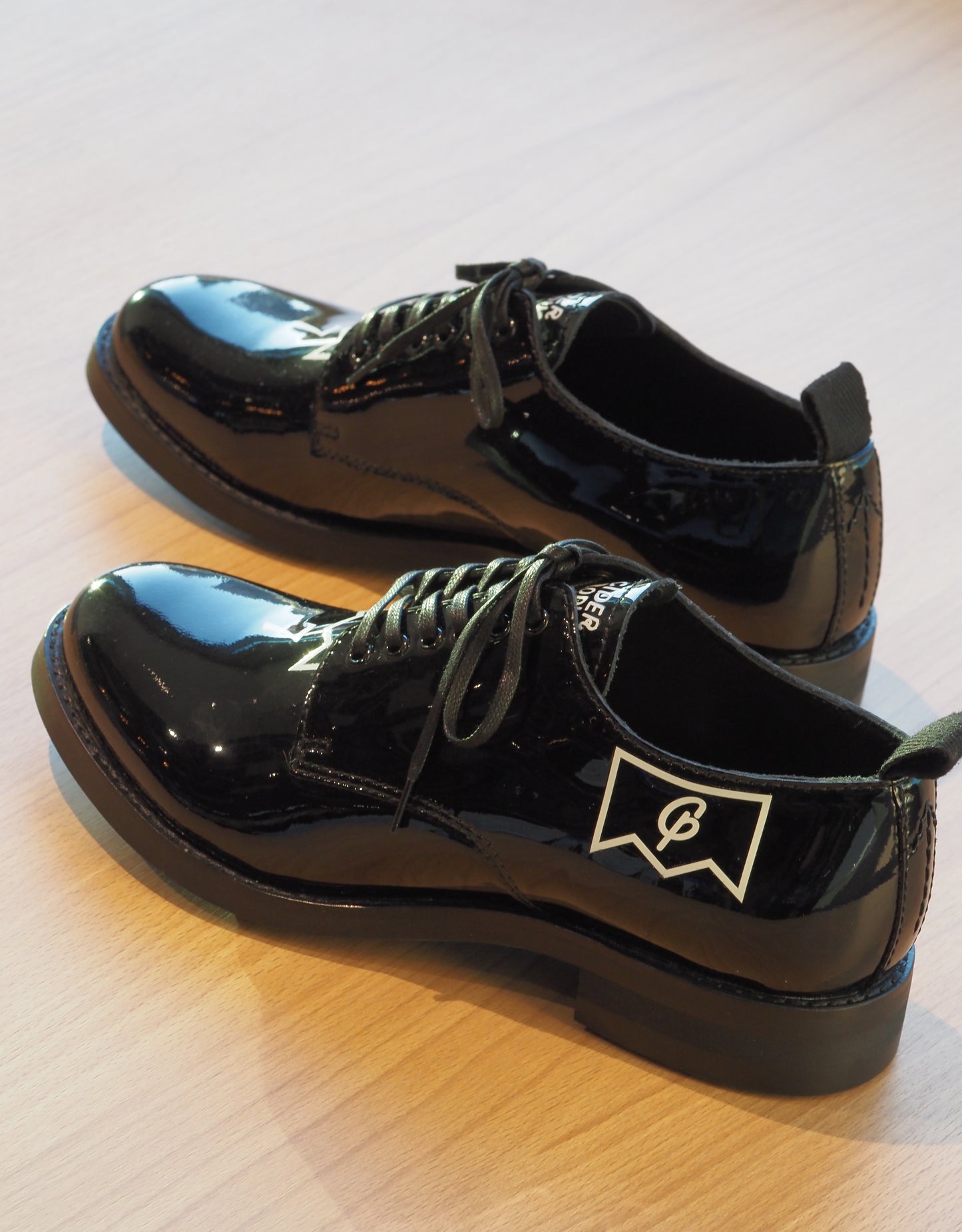 【限定販売中】CP enamel leather shoes|K.L.G.WHITEコラボ