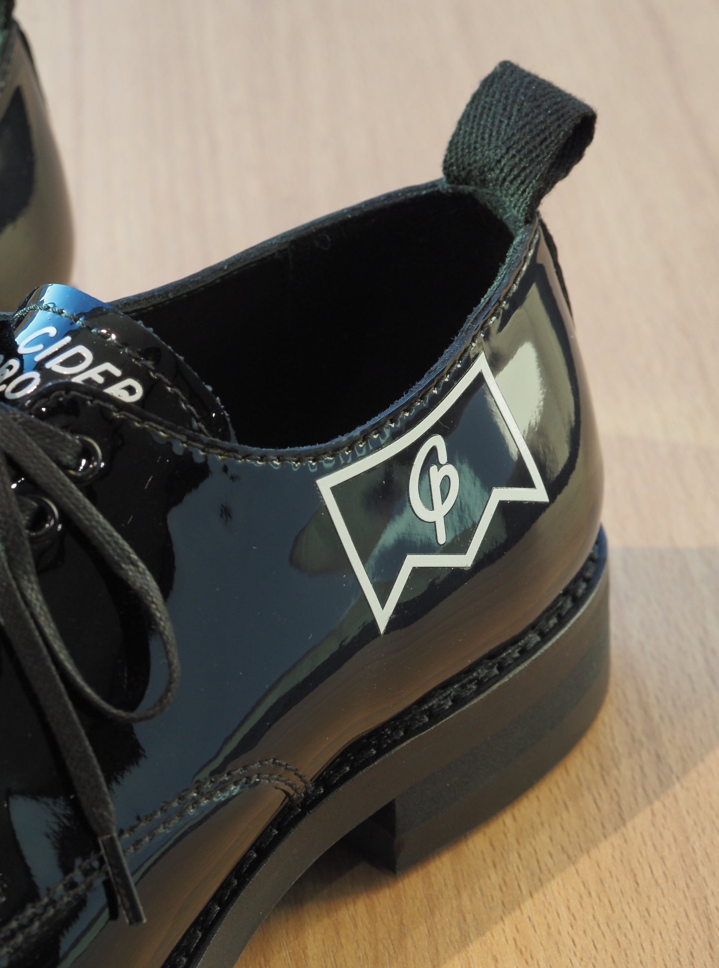 【限定販売中】CP enamel leather shoes|K.L.G.WHITEコラボ