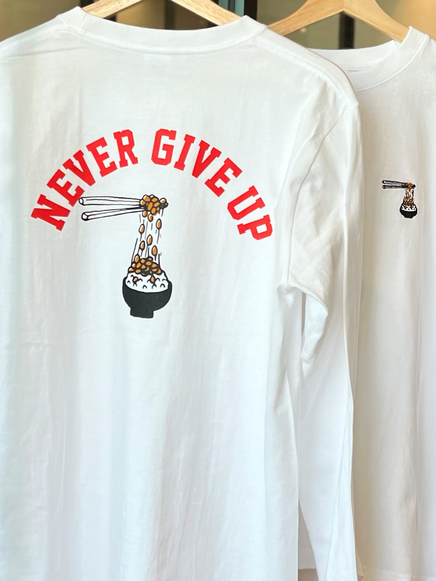 【限定再販売中】Never give up long tee / white